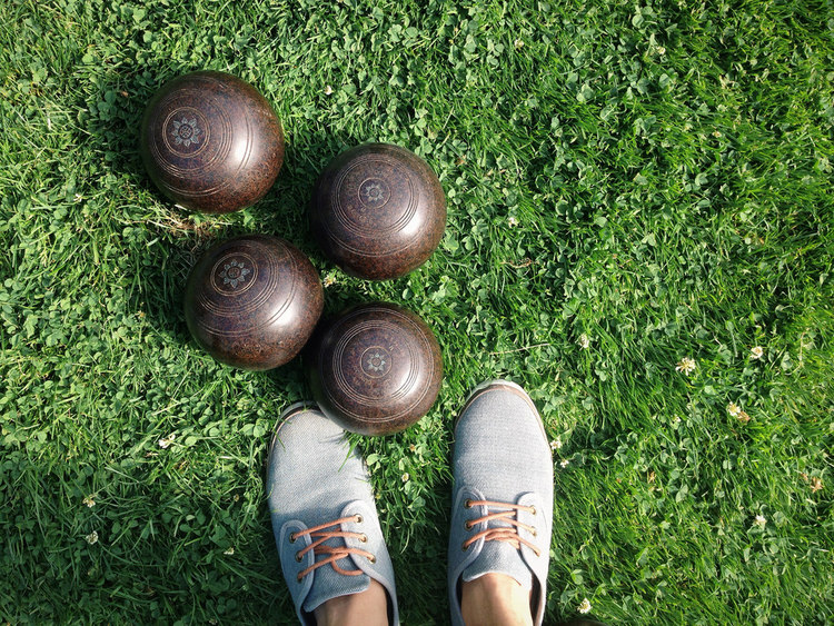 Lawn bowling